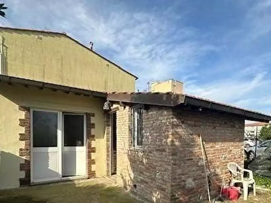 Immagine 10 di Appartamento in vendita  a Pisa