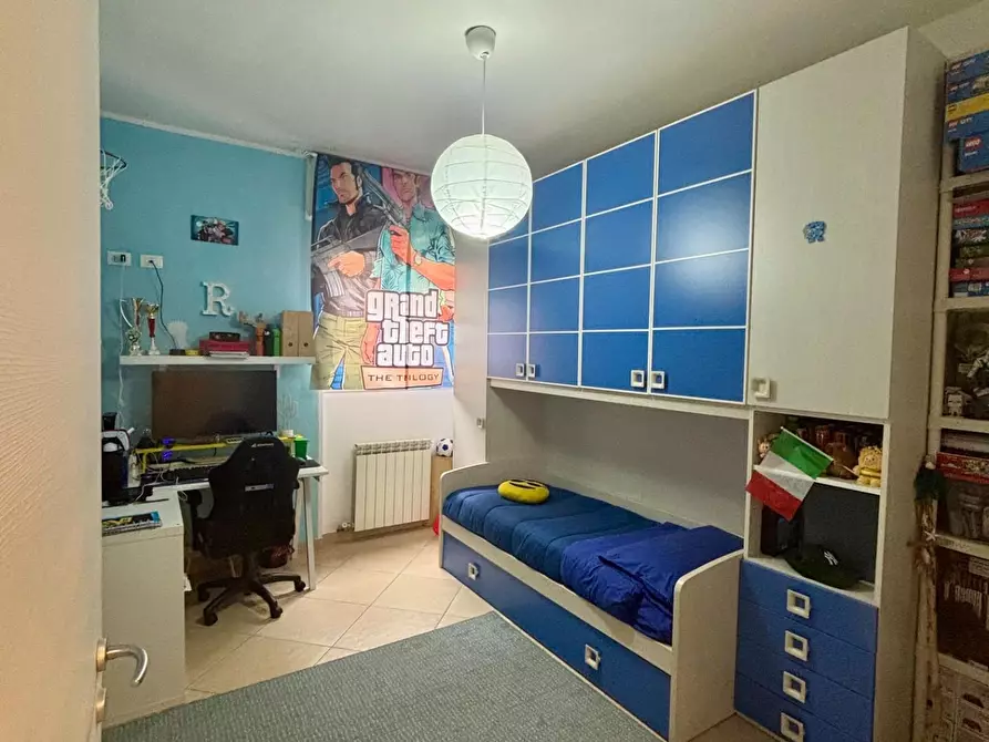 Immagine 9 di Appartamento in vendita  a Carrara