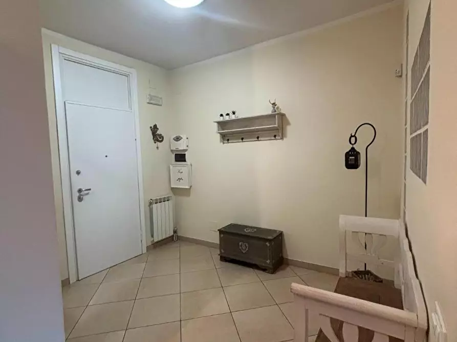 Immagine 3 di Appartamento in vendita  a Carrara