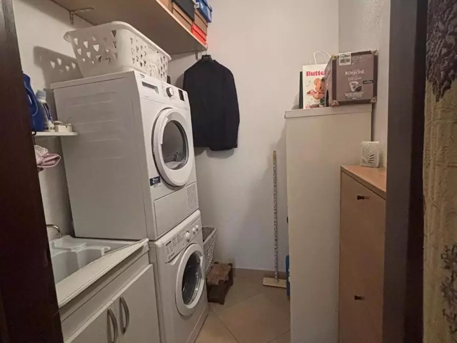 Immagine 11 di Appartamento in vendita  a Carrara