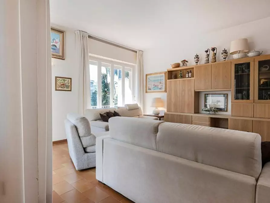 Immagine 9 di Appartamento in affitto  a Viareggio