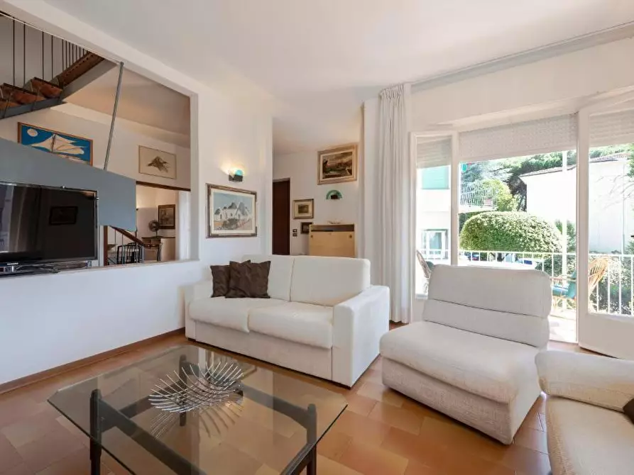 Immagine 4 di Appartamento in affitto  a Viareggio