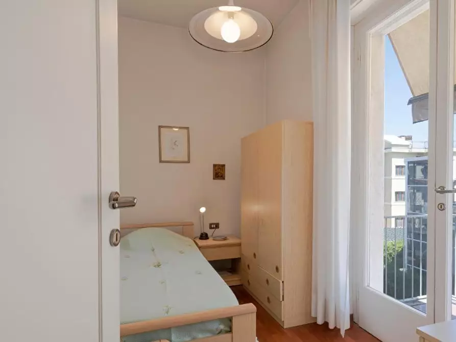 Immagine 23 di Appartamento in affitto  a Viareggio