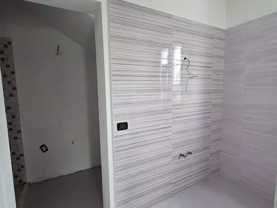 Immagine 50 di Villa in vendita  a Capannori