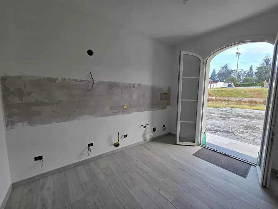 Immagine 34 di Villa in vendita  a Capannori