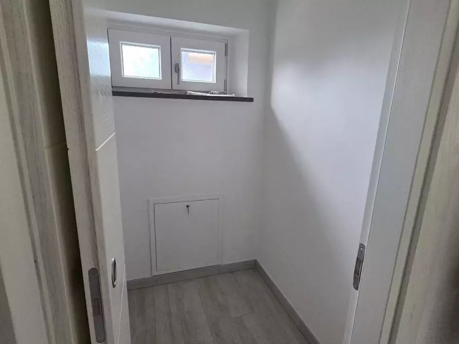 Immagine 30 di Villa in vendita  a Capannori