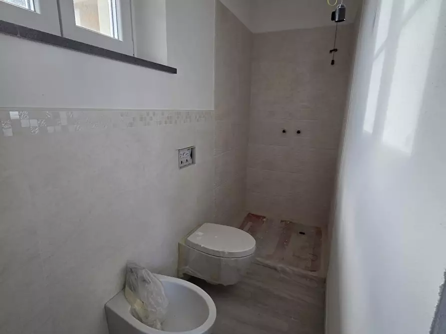 Immagine 17 di Villa in vendita  a Capannori