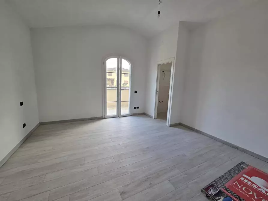 Immagine 20 di Villa in vendita  a Capannori