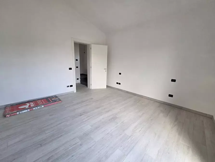 Immagine 19 di Villa in vendita  a Capannori