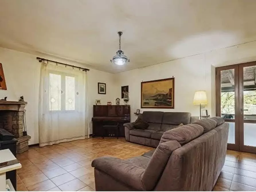 Immagine 9 di Rustico / casale in vendita  a Casciana Terme Lari