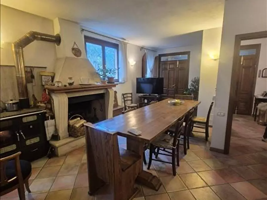 Immagine 1 di Terratetto in vendita  a Asciano