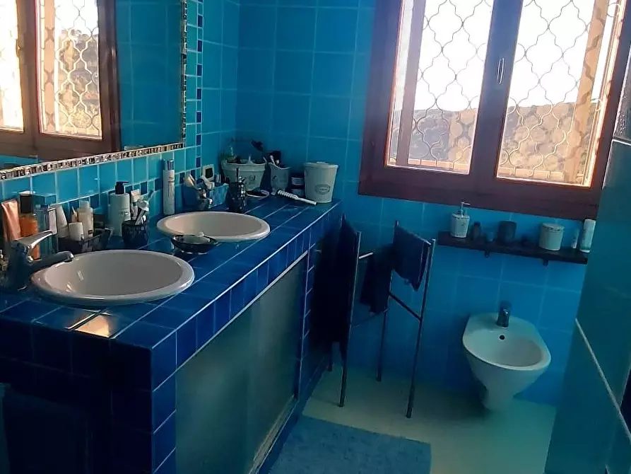 Immagine 11 di Appartamento in vendita  a Livorno