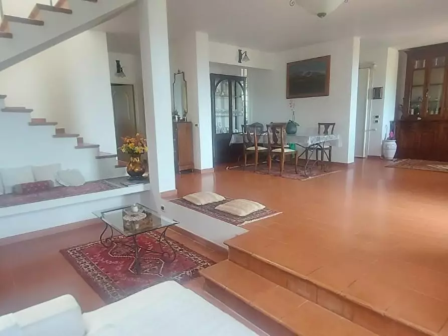 Immagine 4 di Appartamento in vendita  a Livorno