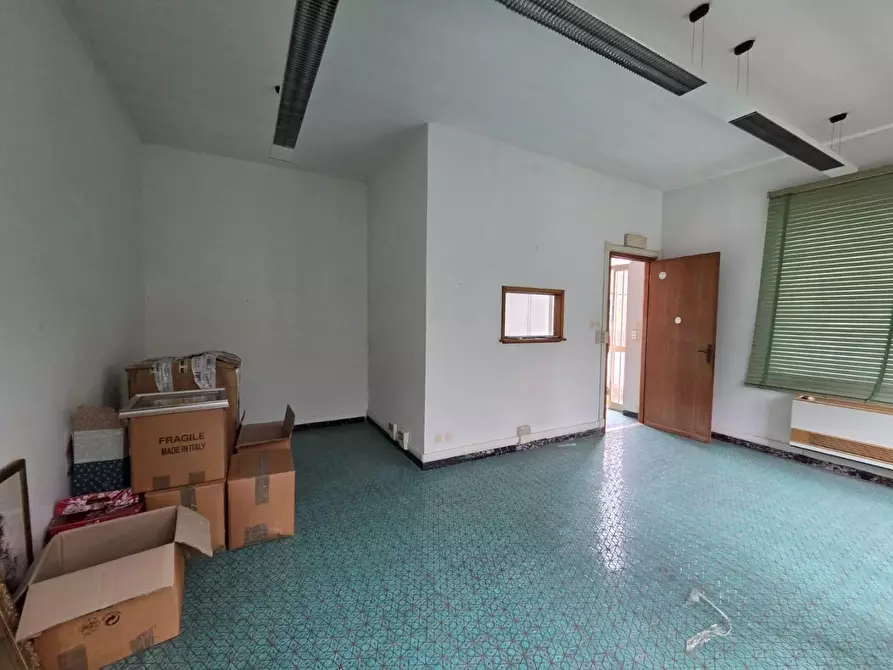 Immagine 17 di Attività artigianale in vendita  a Capannori