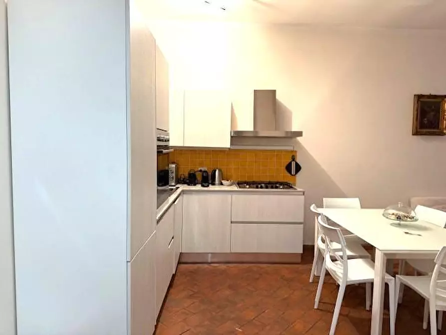 Immagine 7 di Appartamento in vendita  a Siena