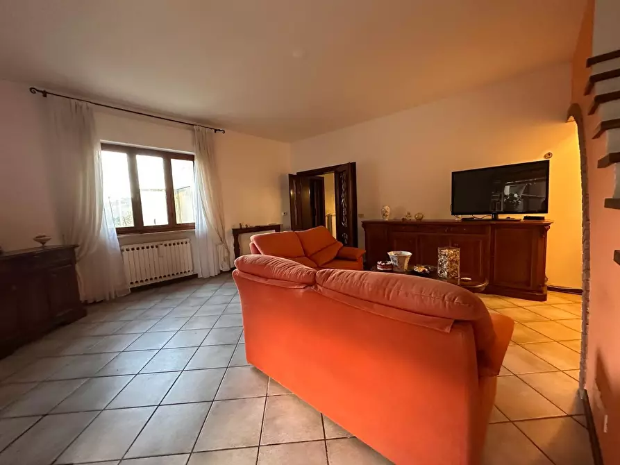 Immagine 4 di Casa semindipendente in vendita  a Crespina Lorenzana