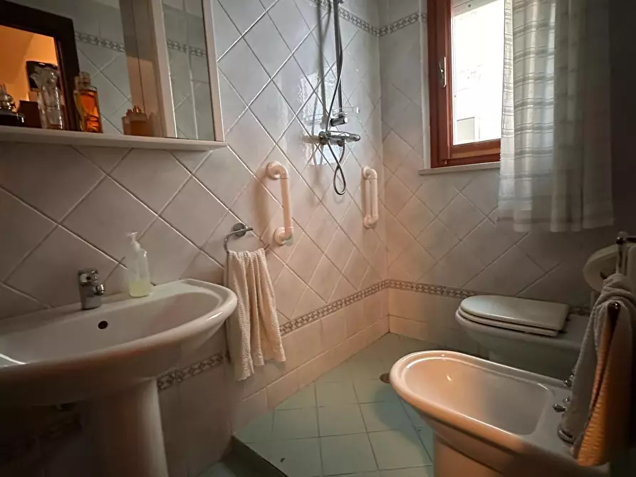 Immagine 17 di Casa semindipendente in vendita  a Crespina Lorenzana