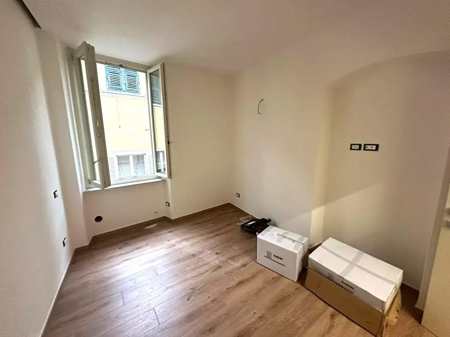 Immagine 11 di Appartamento in vendita  a Sarzana