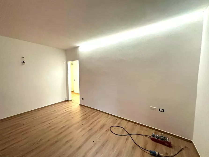 Immagine 5 di Appartamento in vendita  a Sarzana