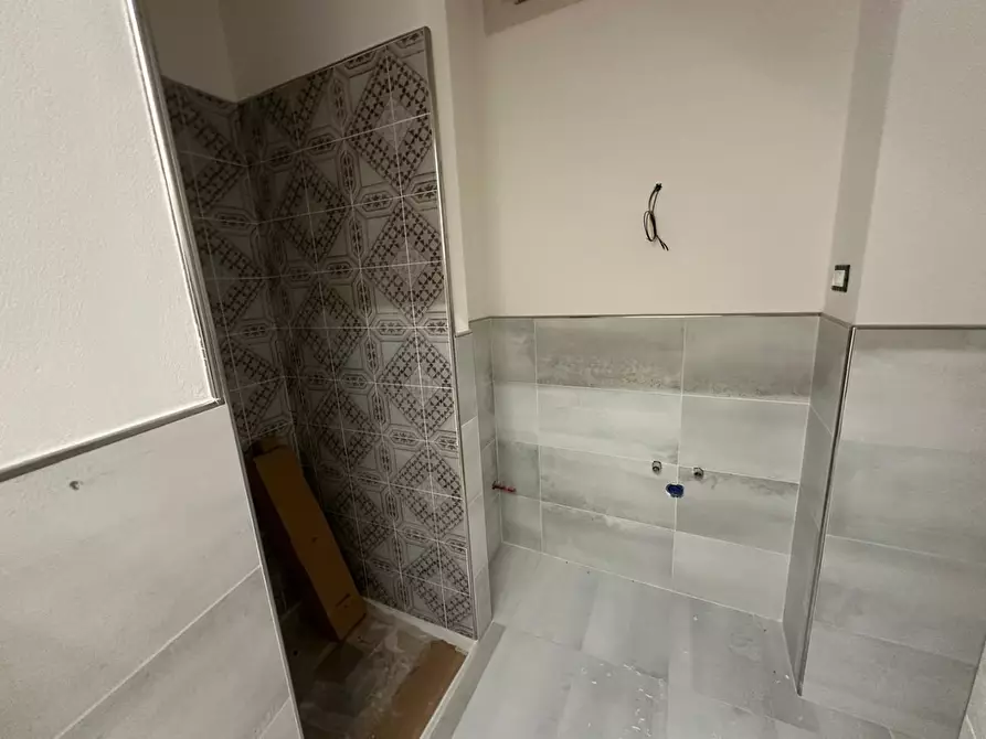 Immagine 17 di Appartamento in vendita  a Sarzana