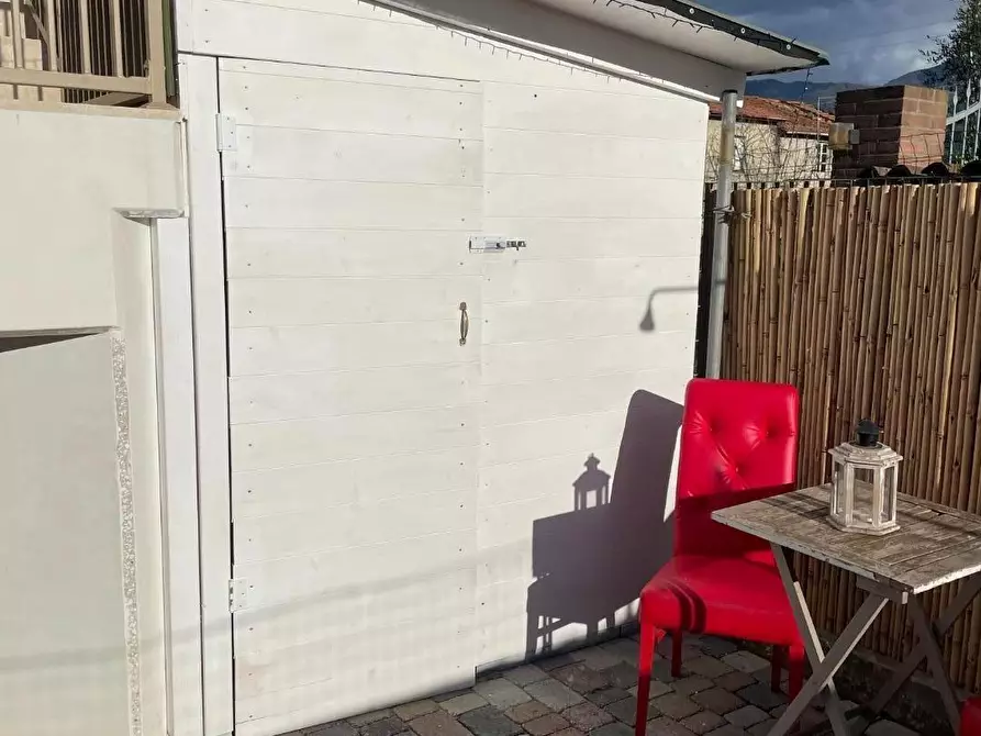 Immagine 5 di Appartamento in vendita  a Camaiore
