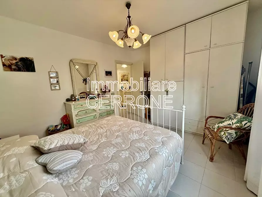 Immagine 11 di Appartamento in vendita  a Cecina