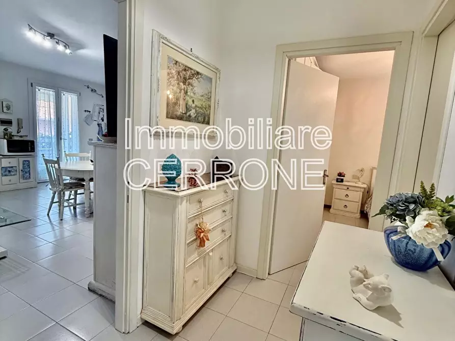 Immagine 18 di Appartamento in vendita  a Cecina