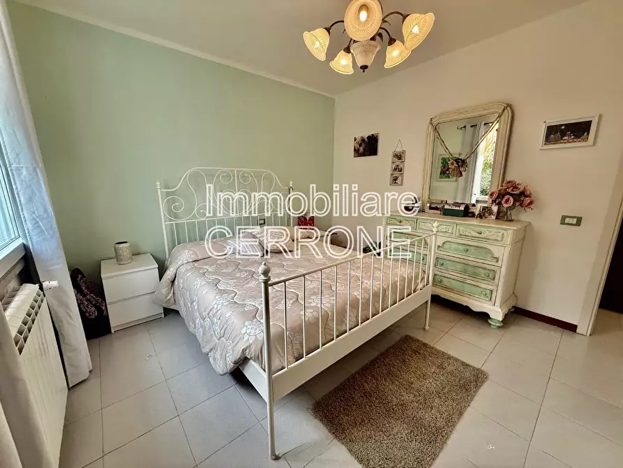 Immagine 12 di Appartamento in vendita  a Cecina