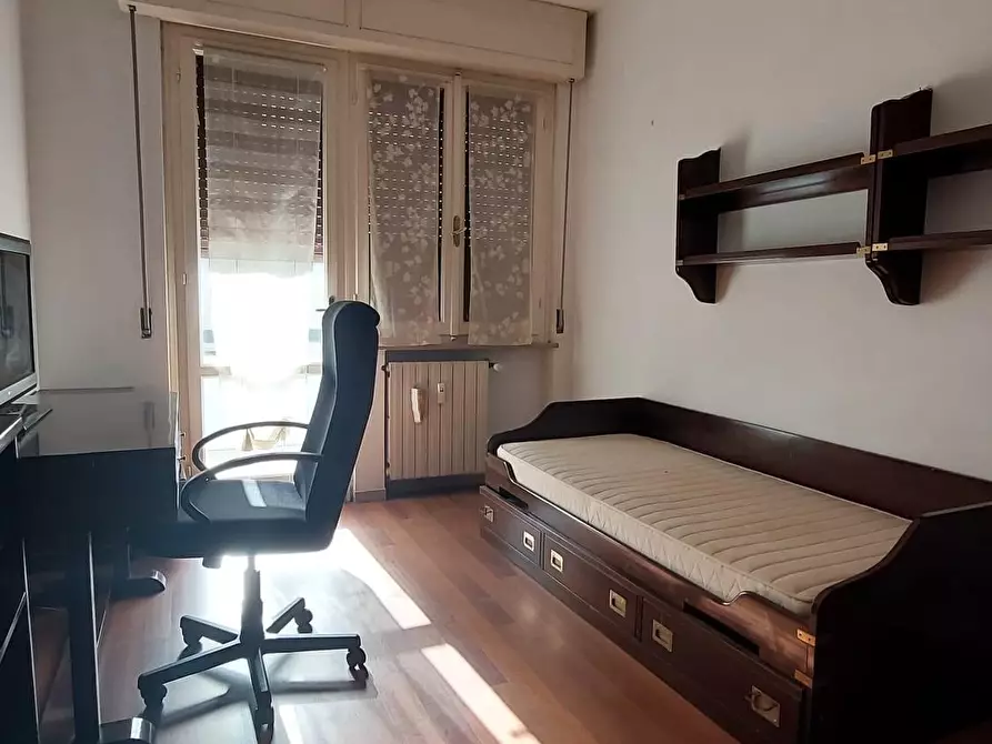 Immagine 2 di Appartamento in vendita  a Livorno