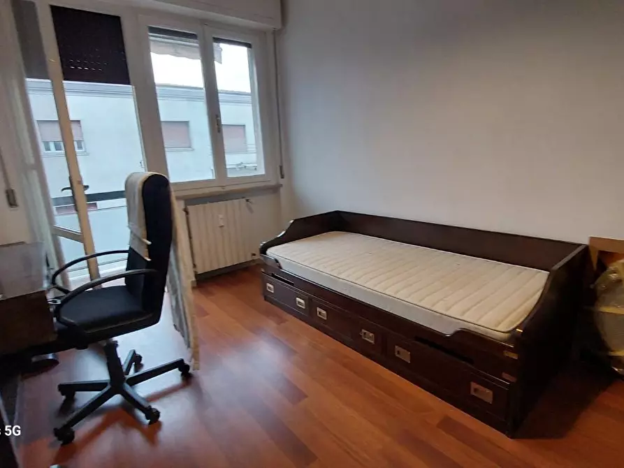 Immagine 3 di Appartamento in vendita  a Livorno