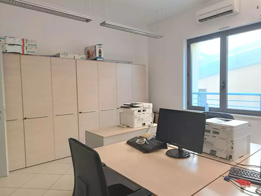 Immagine 4 di Ufficio in affitto  a Pisa