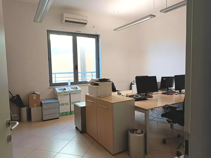 Immagine 7 di Ufficio in affitto  a Pisa