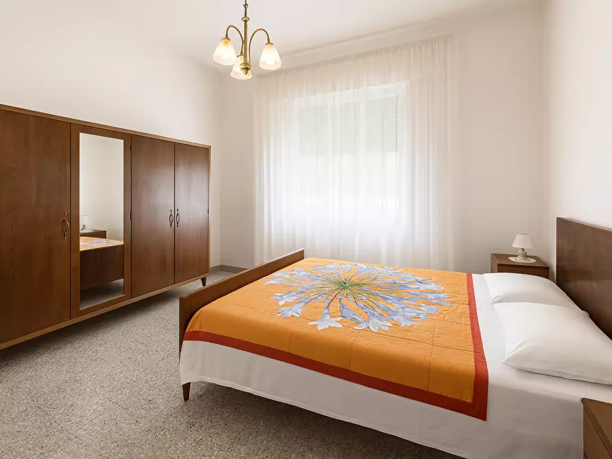 Immagine 11 di Casa semindipendente in vendita  a Bientina