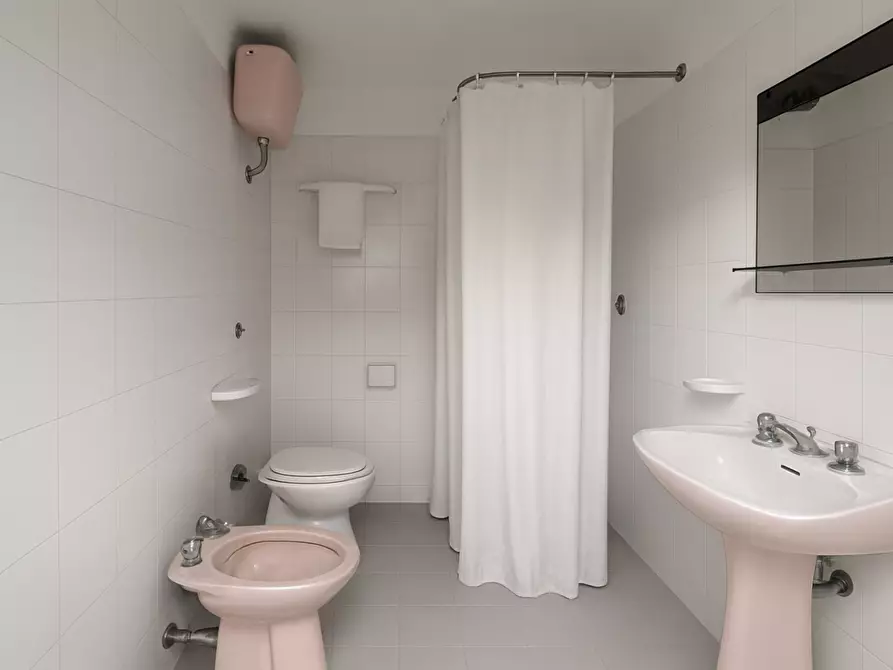 Immagine 17 di Casa semindipendente in vendita  a Bientina