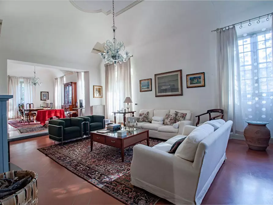 Immagine 19 di Villa in vendita  a San Giuliano Terme