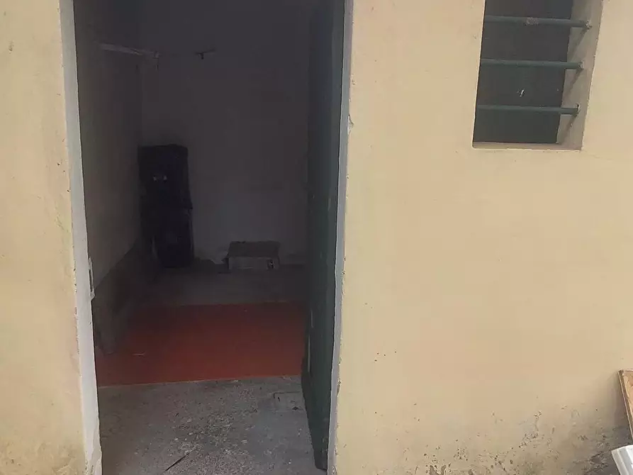 Immagine 11 di Appartamento in vendita  a Pontedera