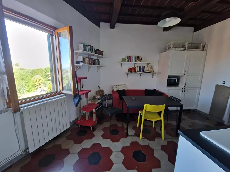 Immagine 2 di Appartamento in vendita  a Siena
