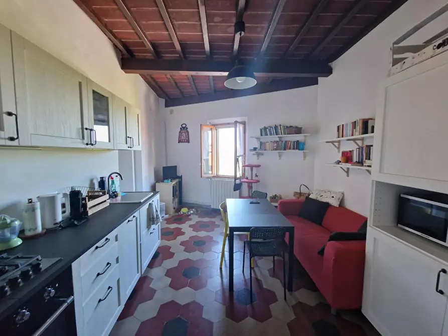 Immagine 6 di Appartamento in vendita  a Siena