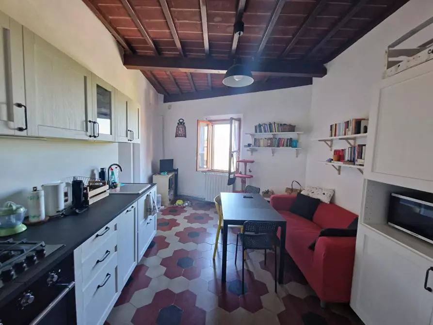 Immagine 1 di Appartamento in vendita  a Siena
