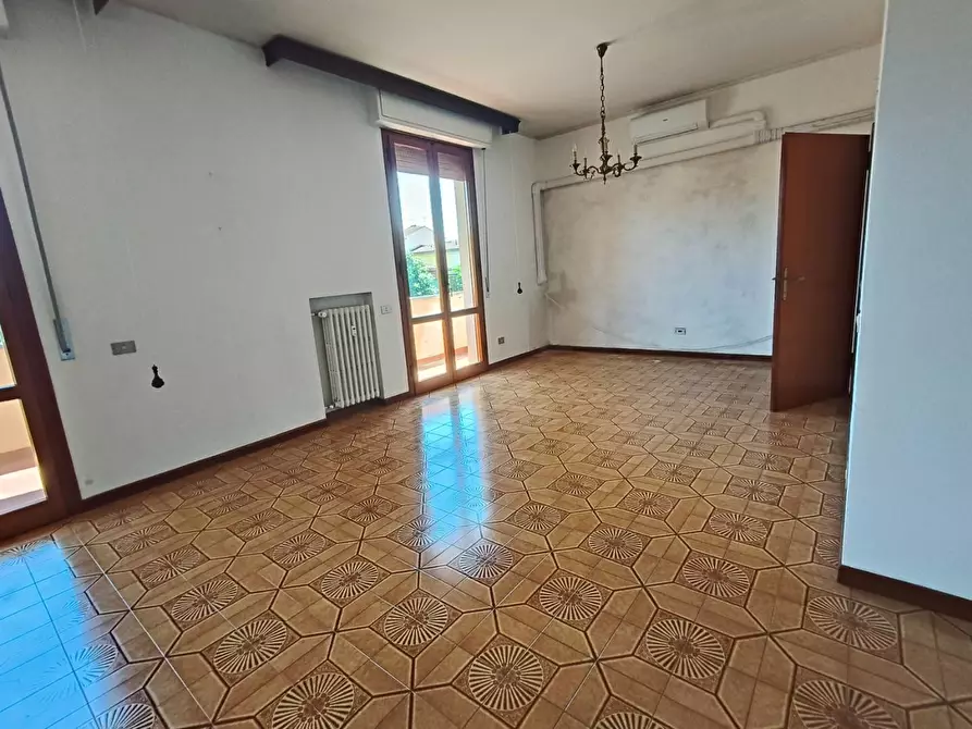 Immagine 31 di Appartamento in vendita  a Empoli