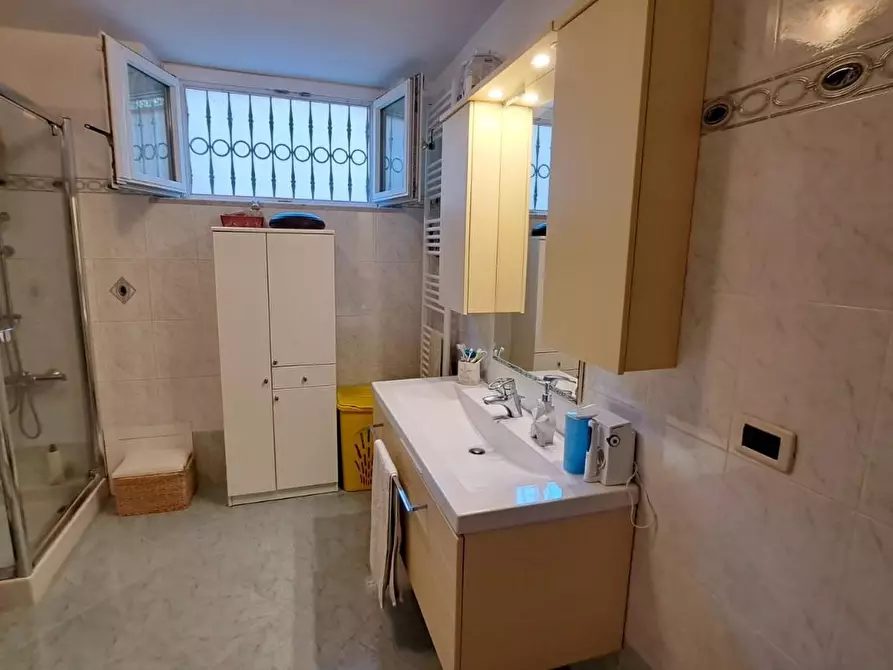 Immagine 32 di Villa in vendita  a Rosignano Marittimo