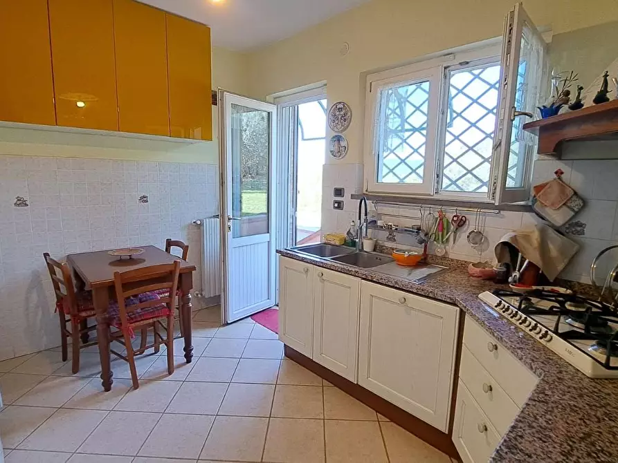 Immagine 15 di Villa in vendita  a Rosignano Marittimo