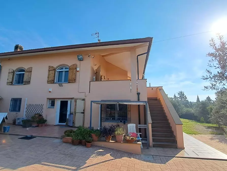 Immagine 3 di Villa in vendita  a Rosignano Marittimo