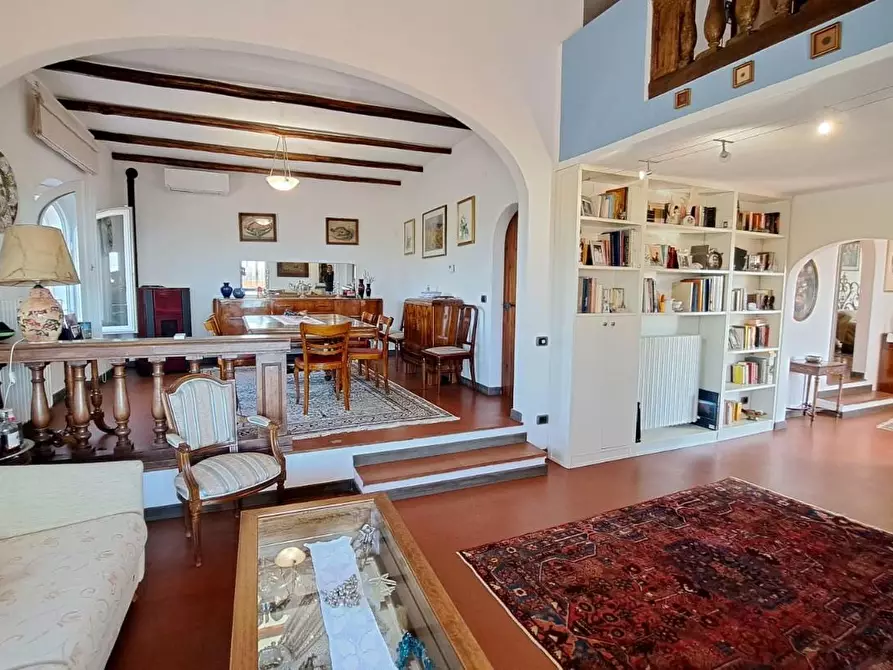 Immagine 11 di Villa in vendita  a Rosignano Marittimo