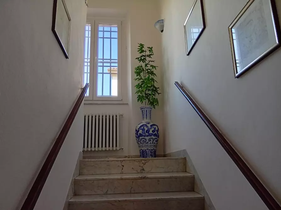 Immagine 7 di Villa in vendita  a San Giuliano Terme