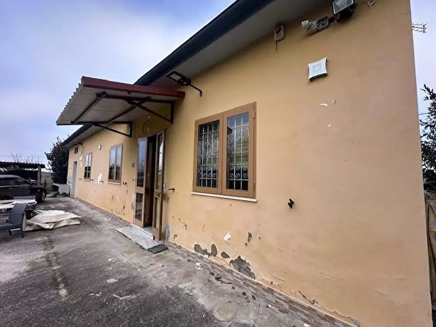 Immagine 20 di Villa in vendita  a Cascina