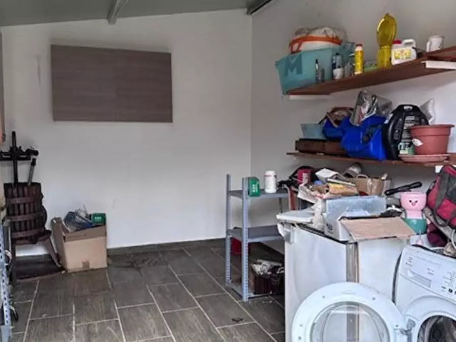 Immagine 23 di Villa in vendita  a Cascina