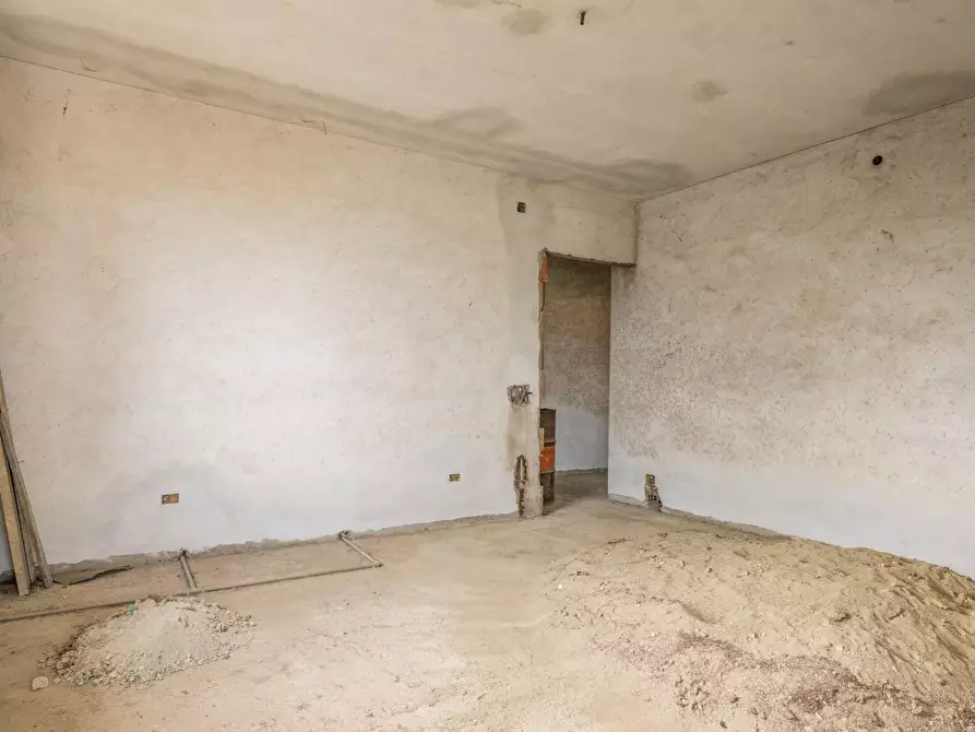 Immagine 29 di Villa in vendita  a Calcinaia