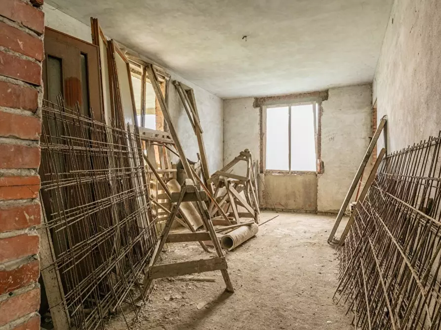 Immagine 48 di Villa in vendita  a Calcinaia