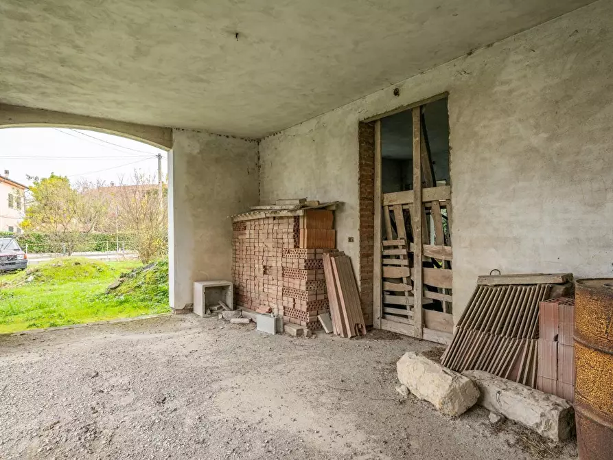 Immagine 13 di Villa in vendita  a Calcinaia